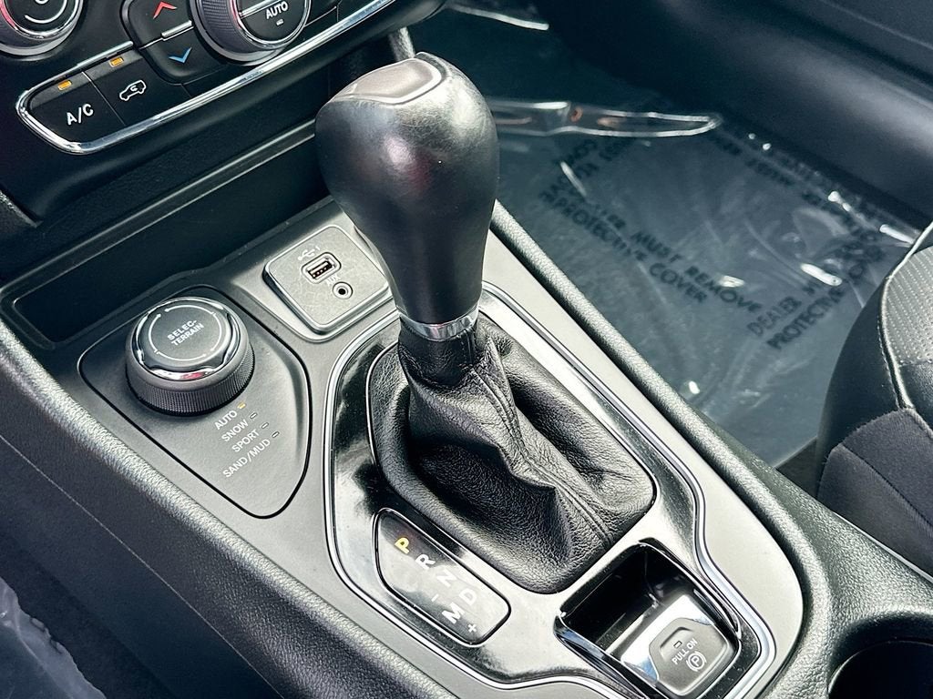 2023 Jeep Cherokee Altitude Lux 4x4