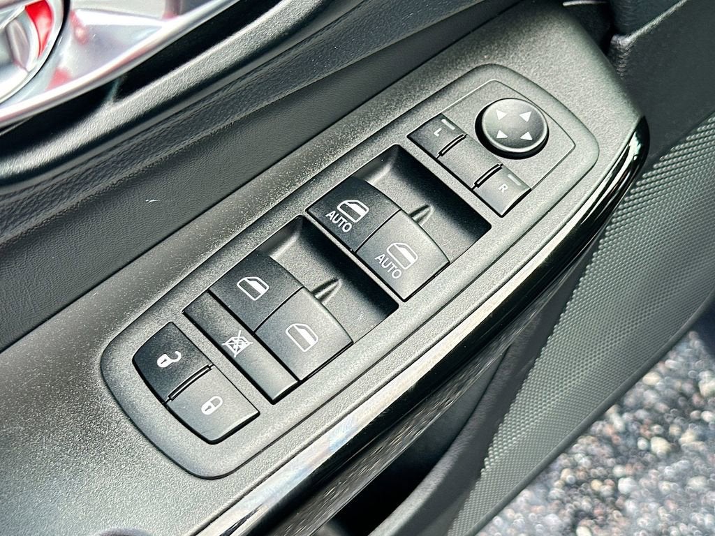 2023 Jeep Cherokee Altitude Lux 4x4