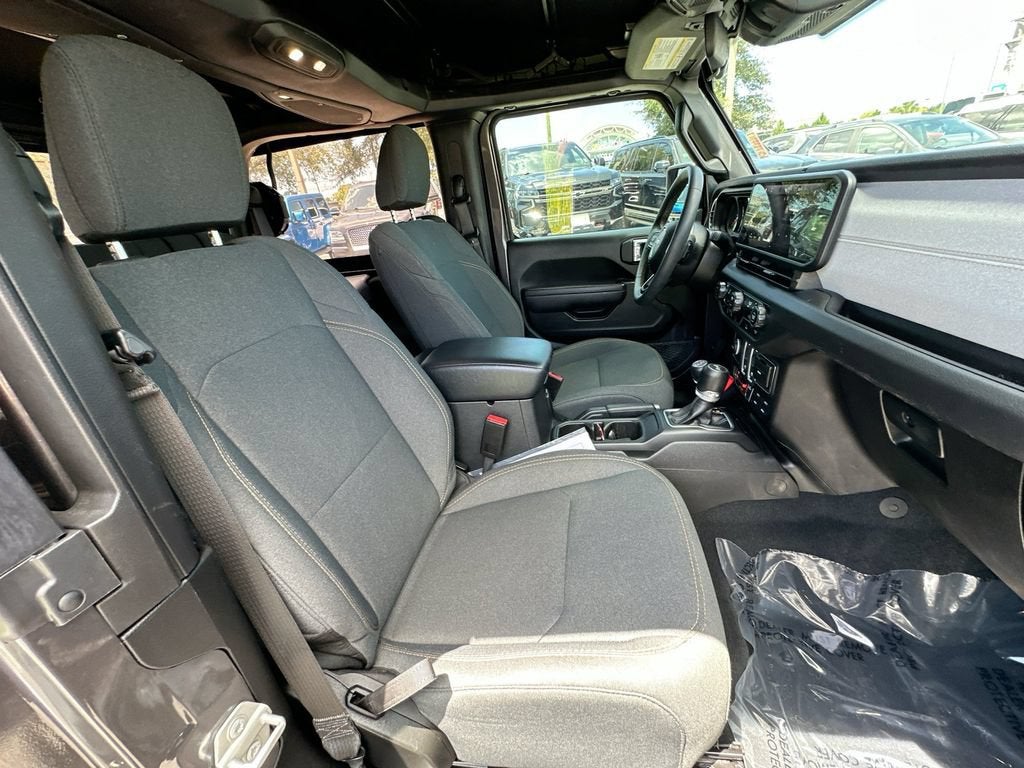 2024 Jeep Wrangler 2-Door Willys 4x4