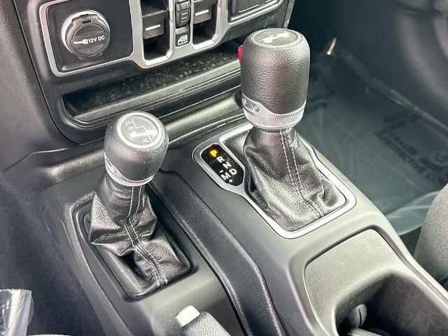 2025 Jeep Wrangler 4-Door Summit 4x4