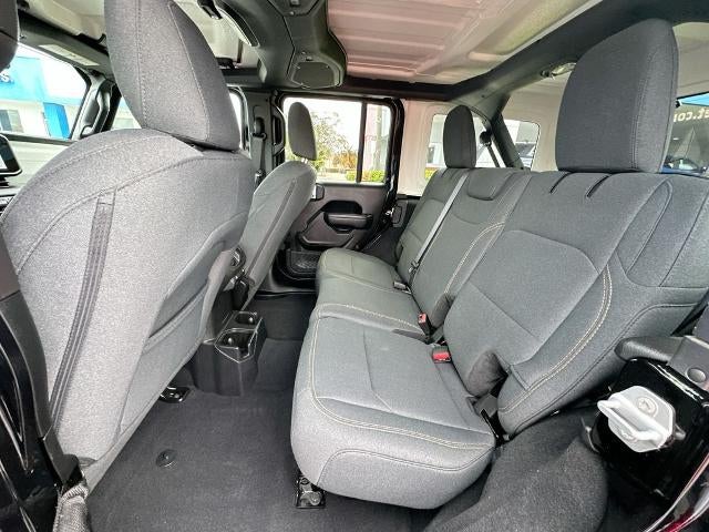 2025 Jeep Wrangler 4-Door Summit 4x4