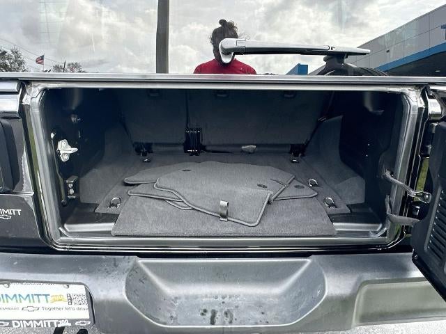 2025 Jeep Wrangler 4-Door Summit 4x4