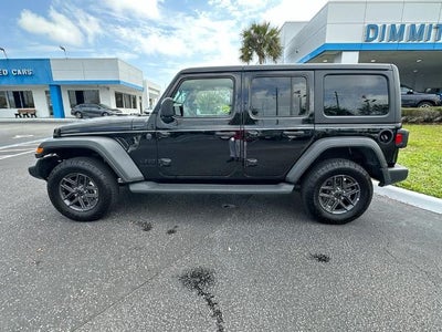 2025 Jeep Wrangler 4-Door Summit 4x4