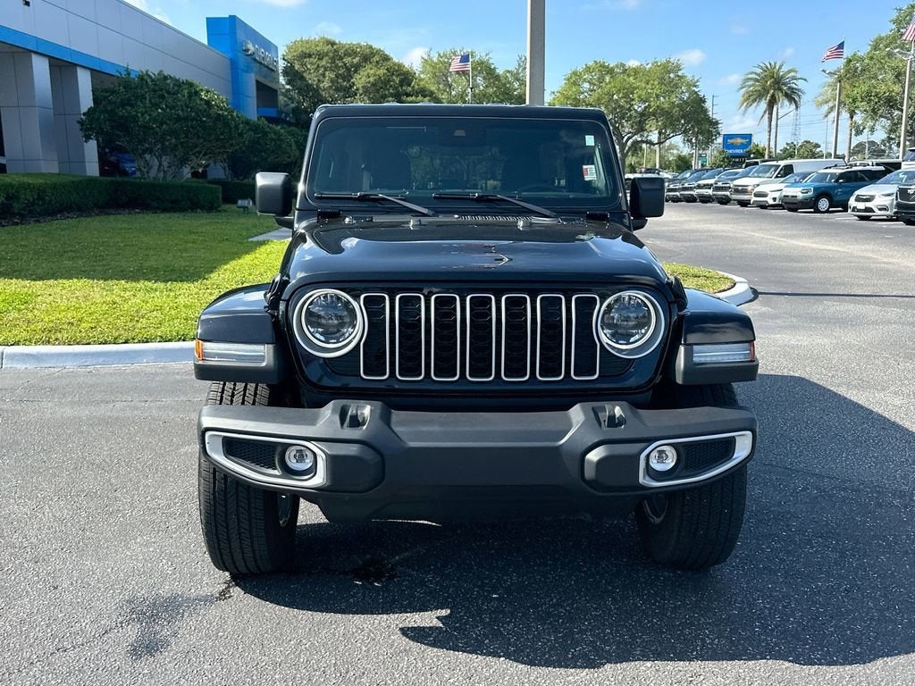 2025 Jeep Wrangler 4-Door Sahara 4x4