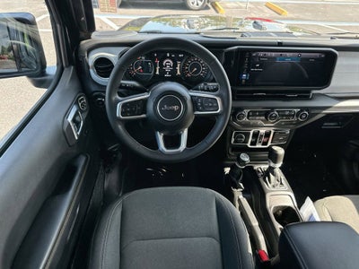 2025 Jeep Wrangler 4-Door Sahara 4x4