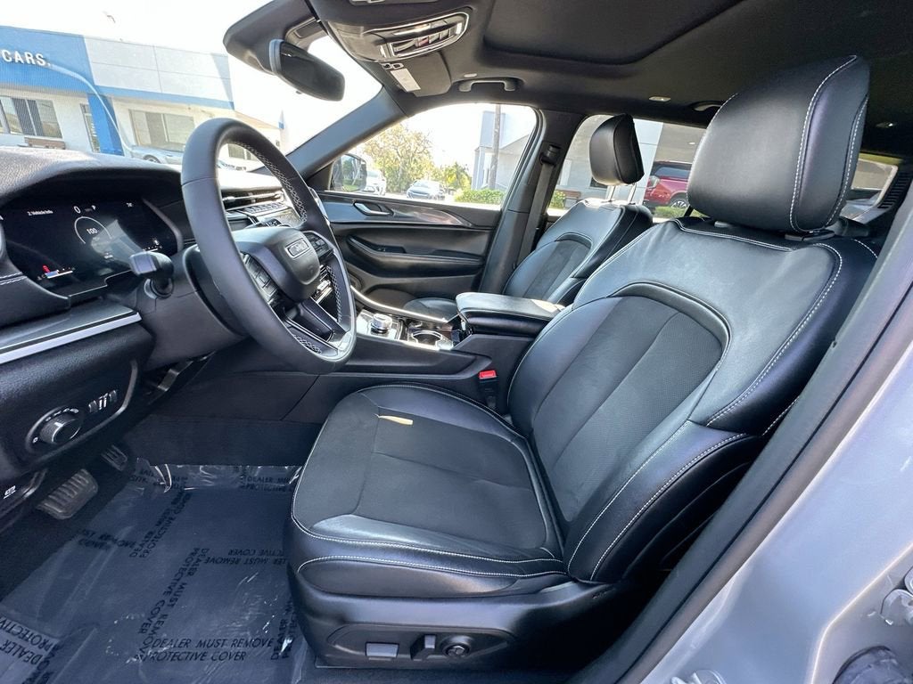 2023 Jeep Grand Cherokee L Altitude 4x4