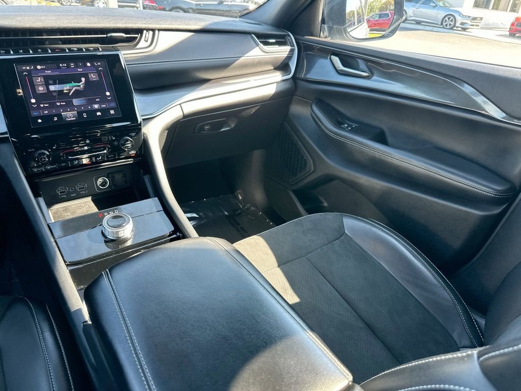 2023 Jeep Grand Cherokee L Altitude 4x4