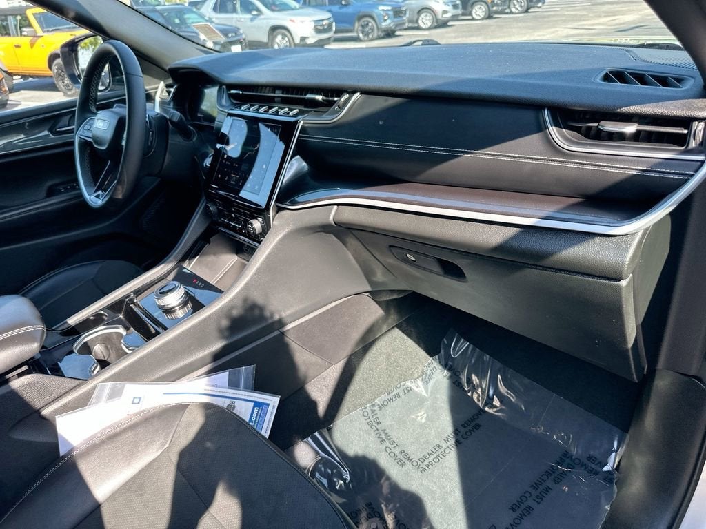 2023 Jeep Grand Cherokee L Altitude 4x4