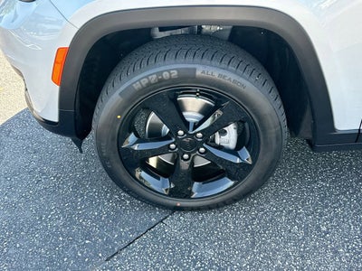 2023 Jeep Grand Cherokee L Altitude 4x4