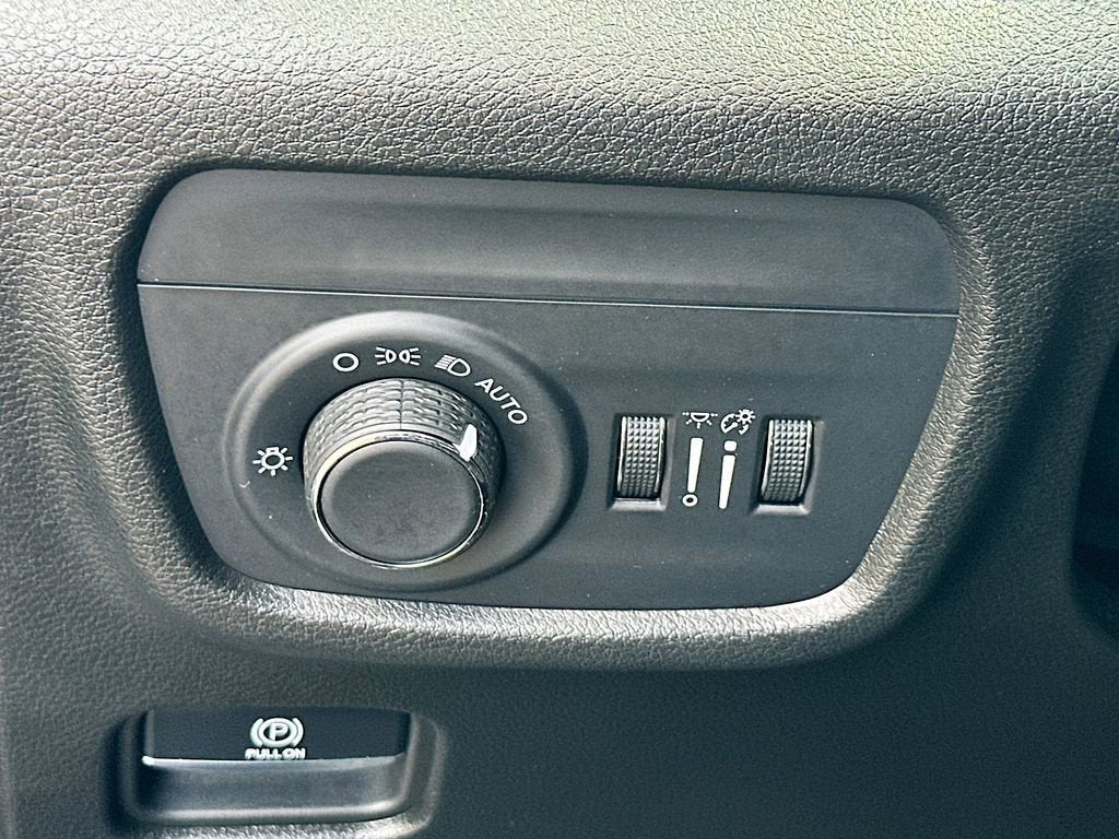 2023 Jeep Grand Cherokee L Altitude X 4x4