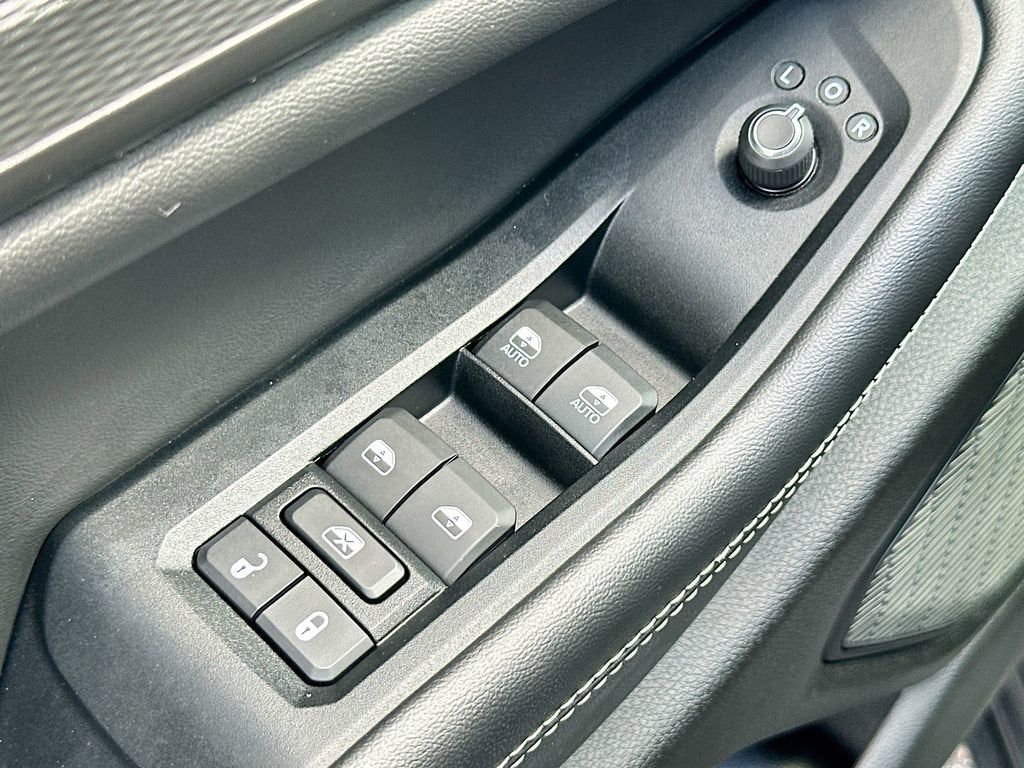 2023 Jeep Grand Cherokee L Altitude X 4x4