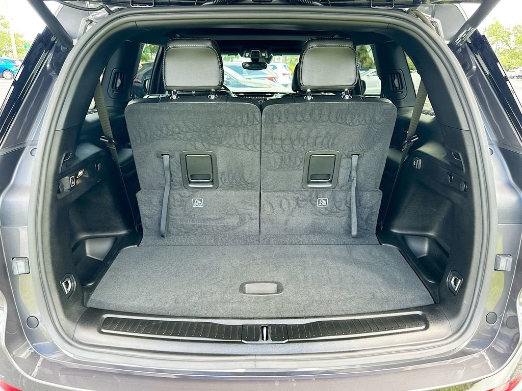 2023 Jeep Grand Cherokee L Altitude X 4x4