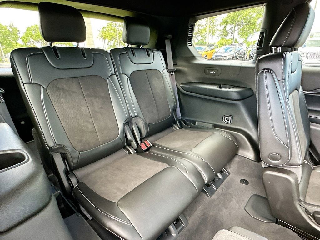2023 Jeep Grand Cherokee L Altitude X 4x4