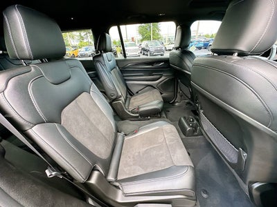2023 Jeep Grand Cherokee L Altitude X 4x4