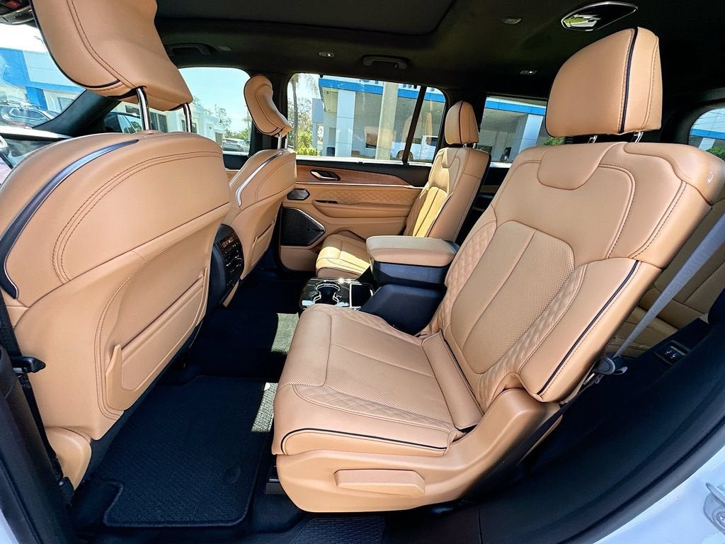 2026 Jeep Grand Cherokee L Summit 4x4