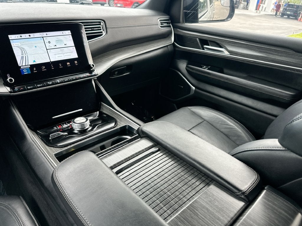 2024 Jeep Wagoneer L Series II