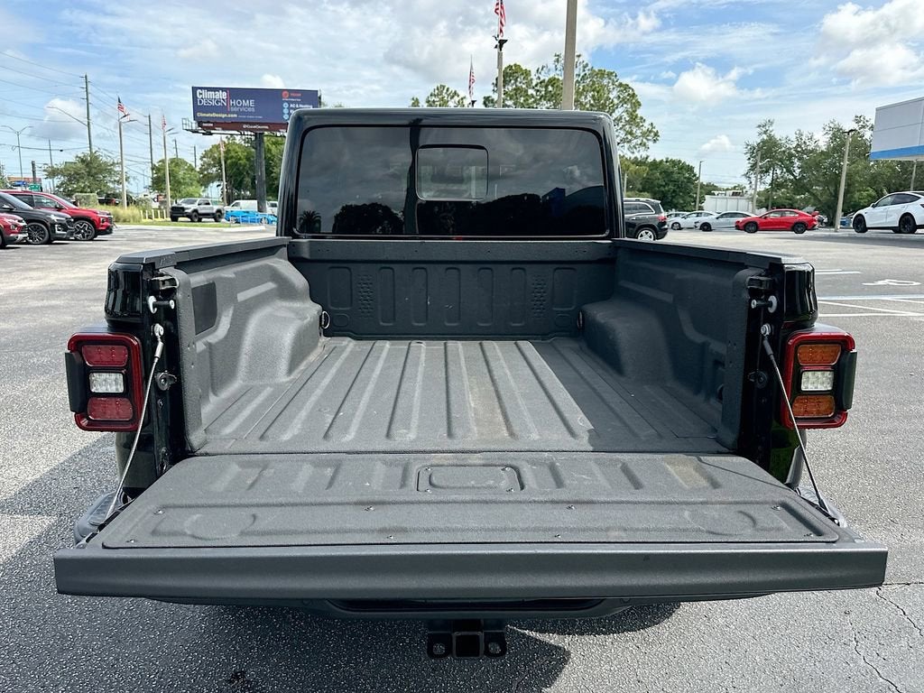2025 Jeep Gladiator High Tide