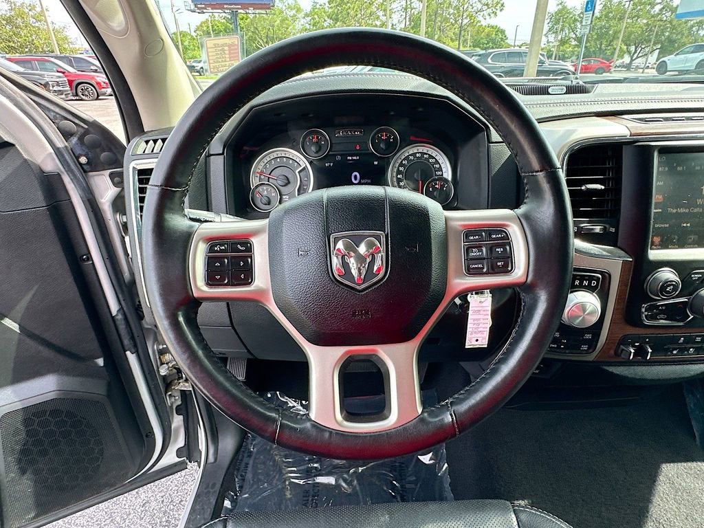 2017 RAM 1500 Laramie Quad Cab 4x4 6'4" Box