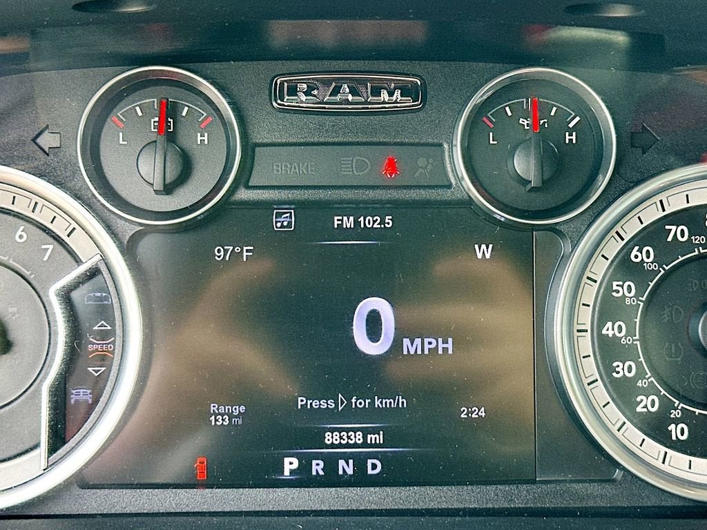 2017 RAM 1500 Laramie Quad Cab 4x4 6'4" Box