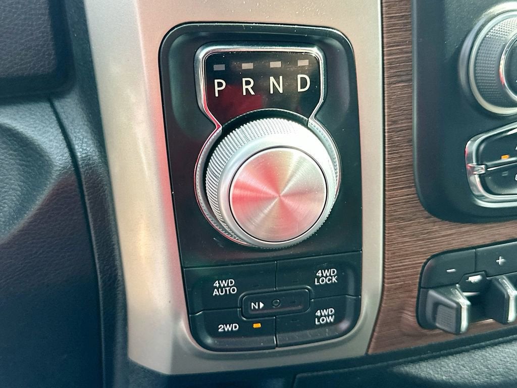 2017 RAM 1500 Laramie Quad Cab 4x4 6'4" Box