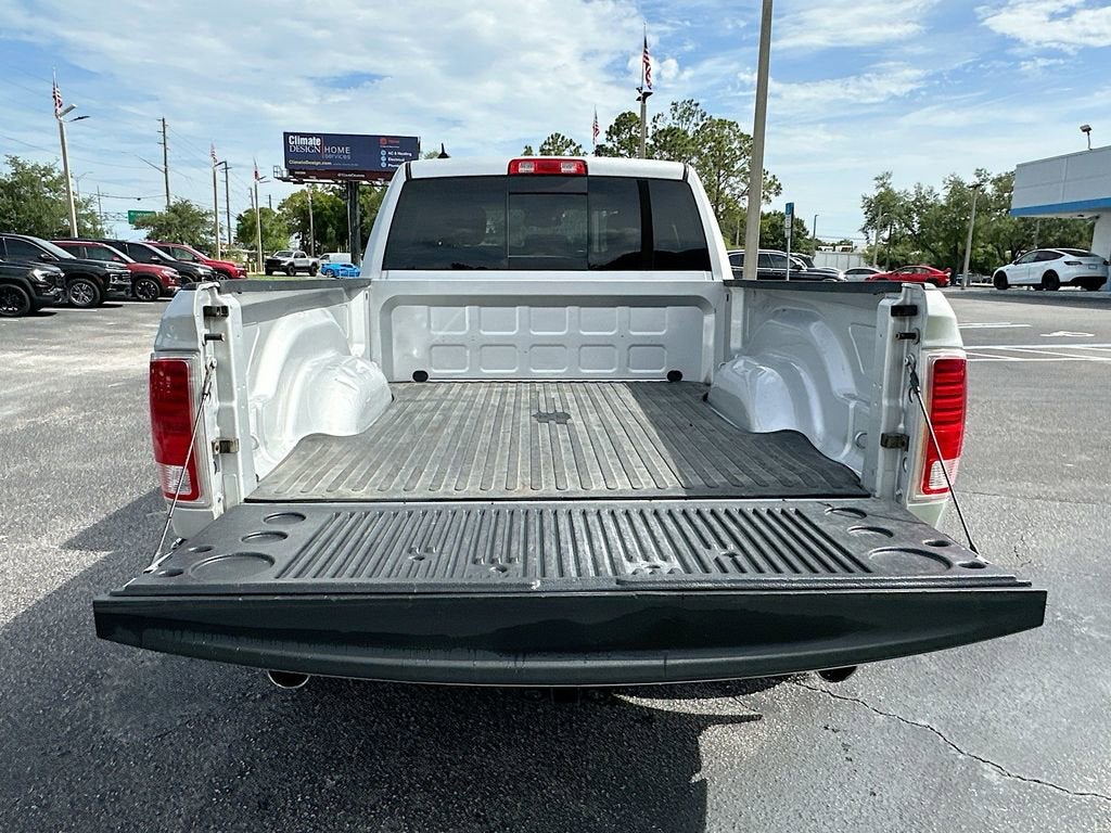 2017 RAM 1500 Laramie Quad Cab 4x4 6'4" Box