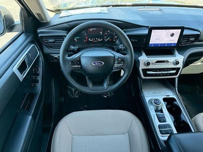 2022 Ford Explorer Base