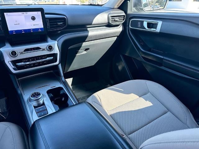 2022 Ford Explorer Base