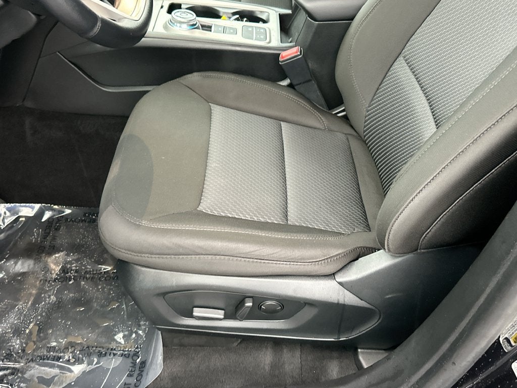2023 Ford Explorer XLT - Photo 18