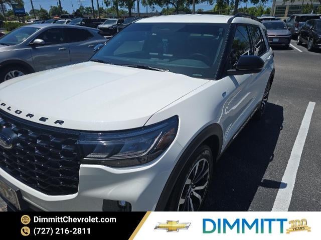 2025 Ford Explorer ST-Line