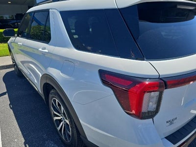 2025 Ford Explorer ST-Line