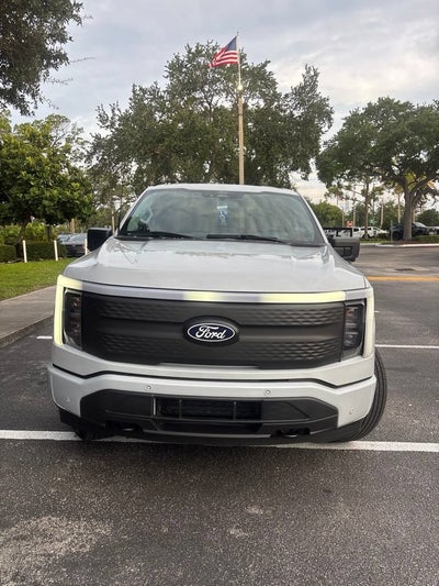 2025 Ford F-150 Lightning Flash