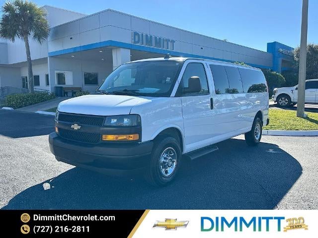 2023 Chevrolet Express Passenger 3500 1LS