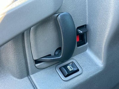 2023 Chevrolet Express Passenger 3500 1LS
