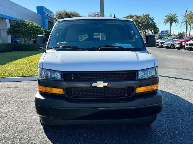 2023 Chevrolet Express Passenger 3500 1LS
