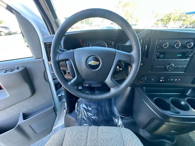 2023 Chevrolet Express Passenger 3500 1LS