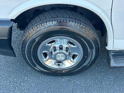 2023 Chevrolet Express Passenger 3500 1LS