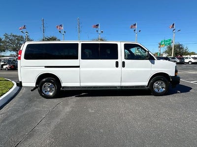 2023 Chevrolet Express Passenger 3500 1LS