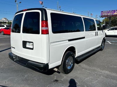 2023 Chevrolet Express Passenger 3500 1LS