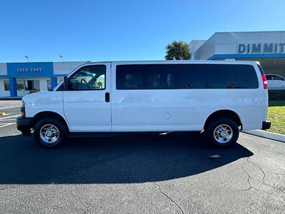 2023 Chevrolet Express Passenger 3500 1LS