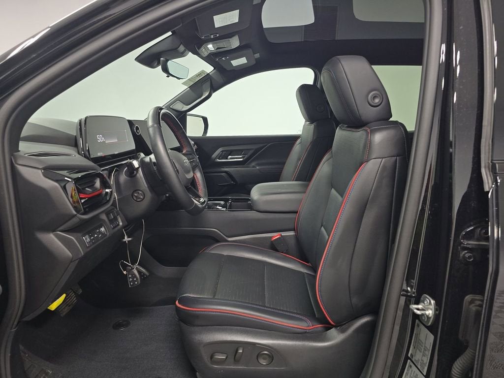 2025 Chevrolet Silverado EV RST - Max Range