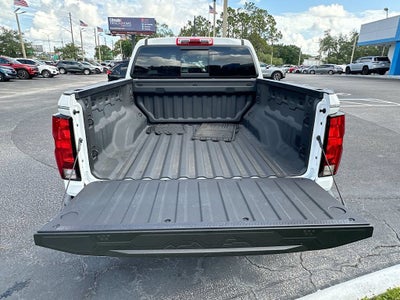 2025 Chevrolet Colorado WT/LT
