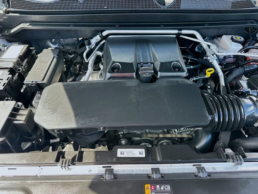 2025 Chevrolet Colorado WT/LT