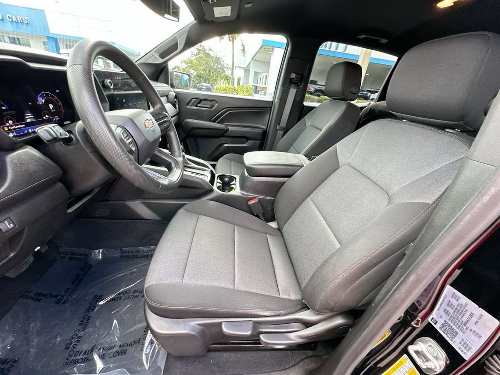 2025 Chevrolet Colorado WT/LT