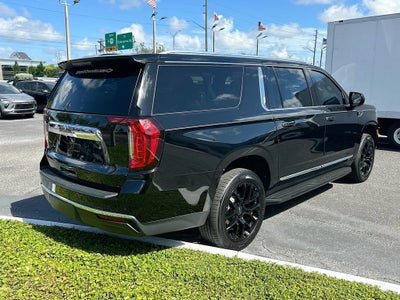 2023 GMC Yukon XL SLT