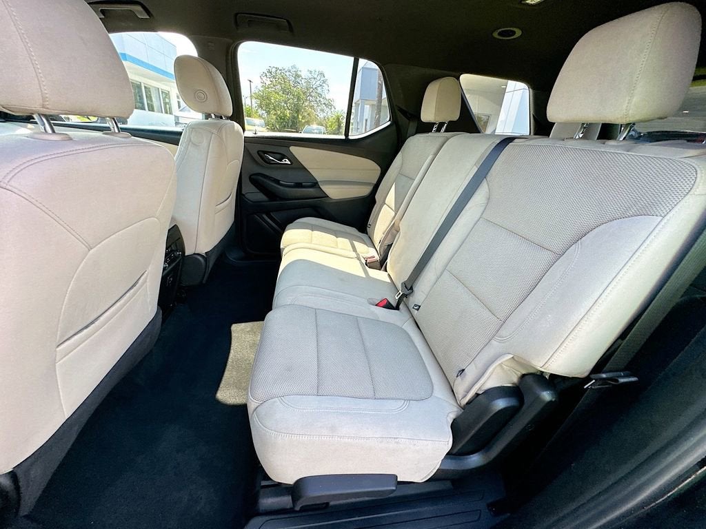 2023 Chevrolet Traverse LS