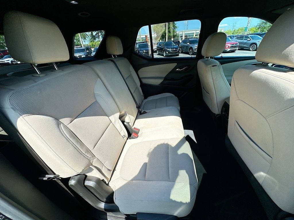 2023 Chevrolet Traverse LS