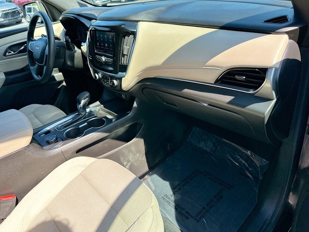 2023 Chevrolet Traverse LS