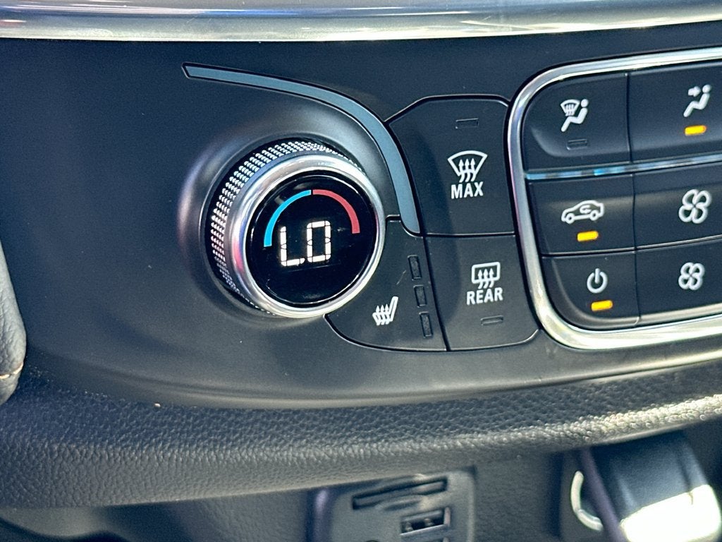 2021 Chevrolet Traverse LT Leather