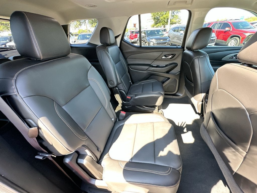 2021 Chevrolet Traverse LT Leather