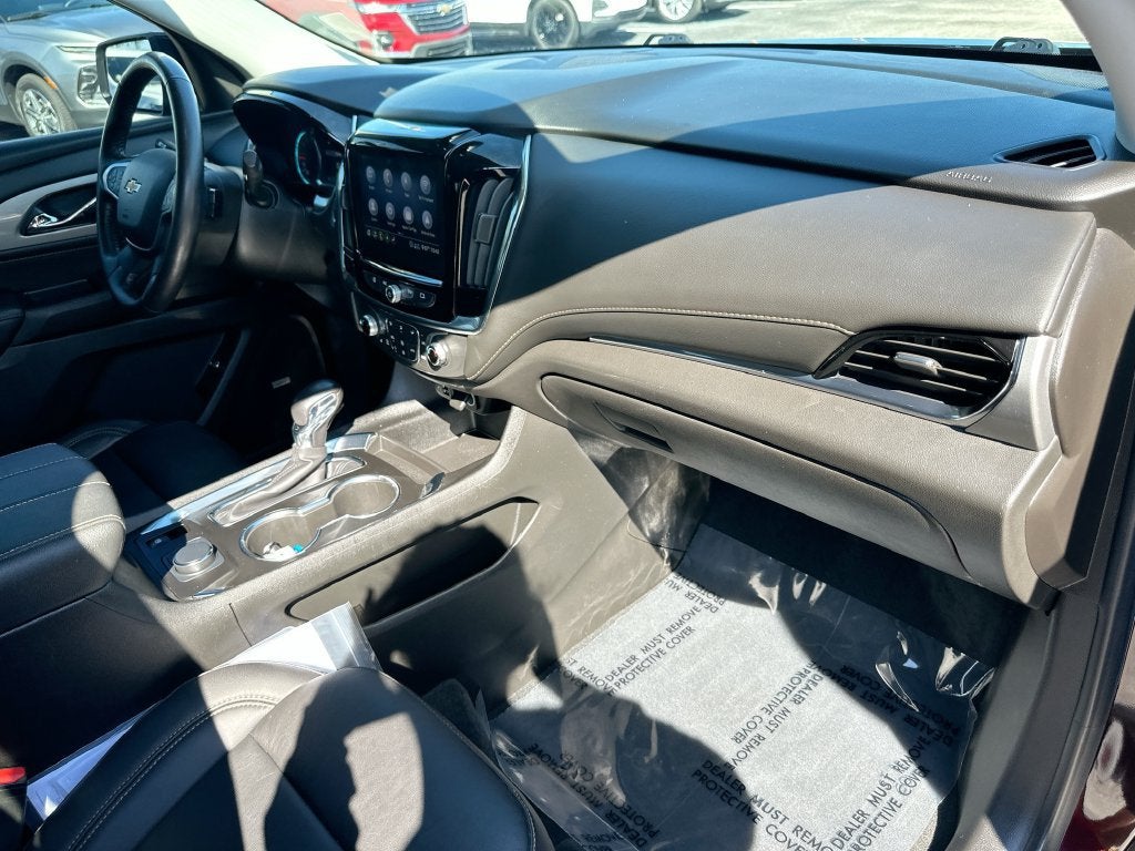 2021 Chevrolet Traverse LT Leather